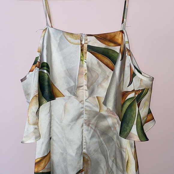 Off the shoulder Slip Dress - Picture 4 of 6